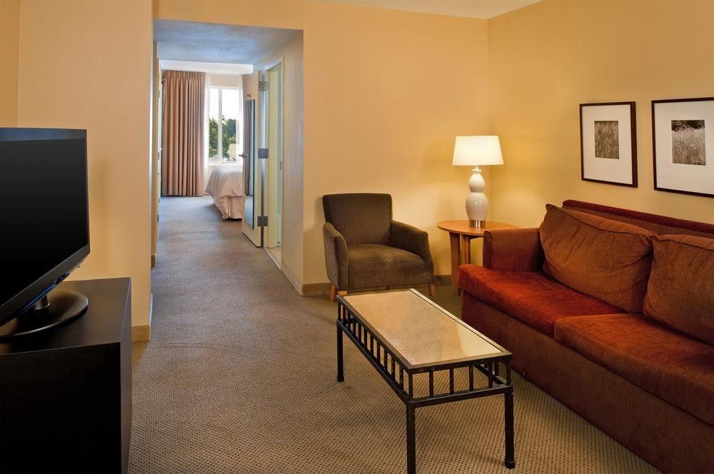 Radisson Hotel Fairview Heights - St Louis Extérieur photo