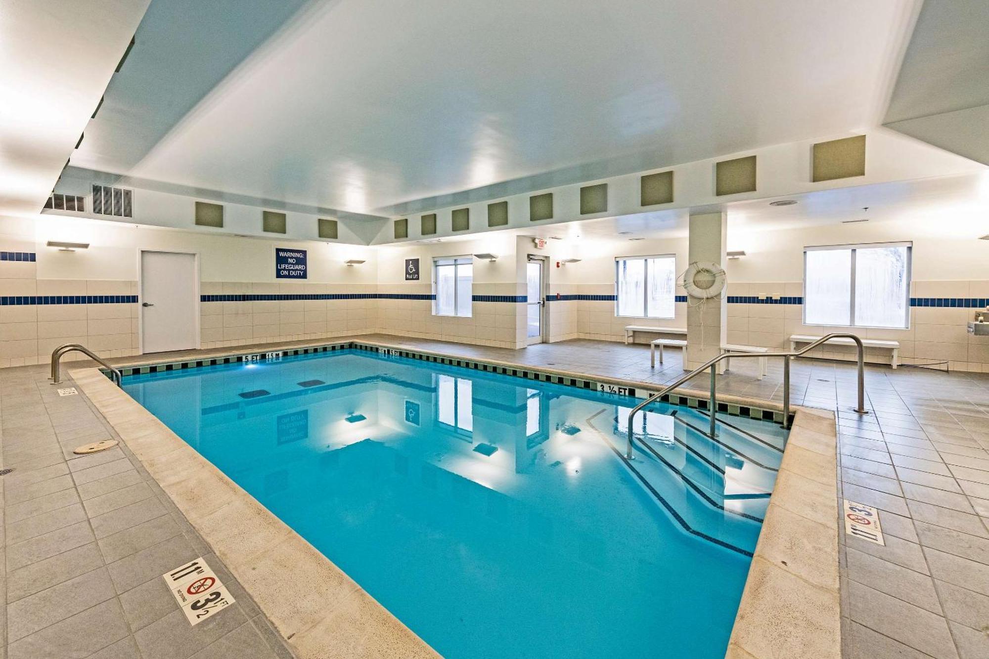 Radisson Hotel Fairview Heights - St Louis Extérieur photo